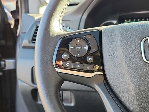 Certified 2022 Honda Pilot Touring image 20