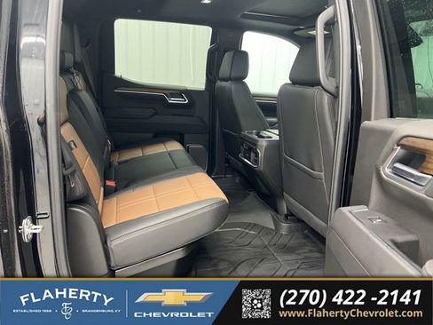 Used 2025 Chevrolet Silverado 1500 High Country AWD/4WD image 13