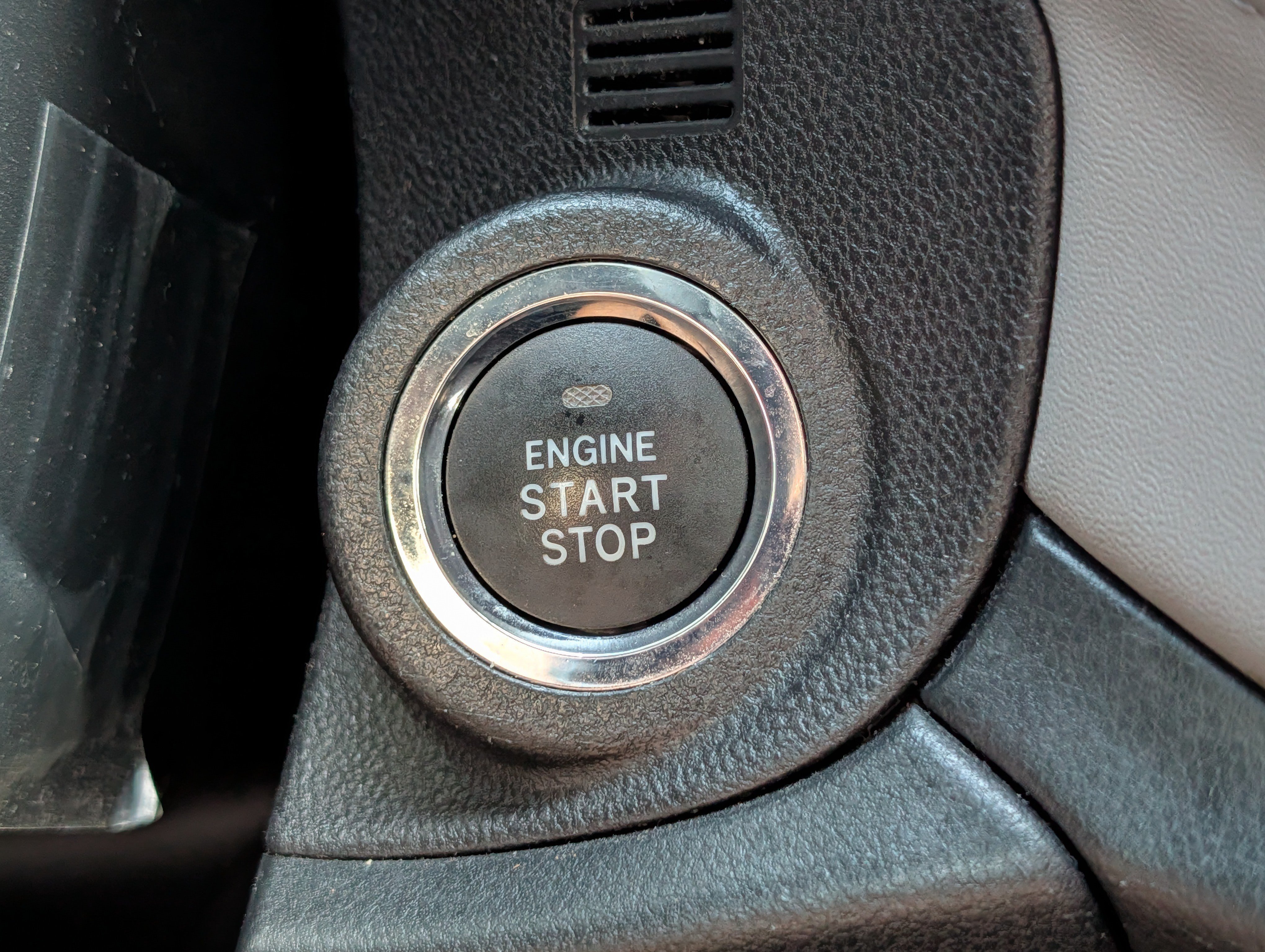 Used 2022 Subaru Outback Premium AWD/4WD image 29
