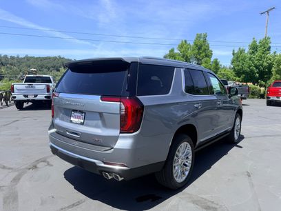 New 2026 GMC Yukon Denali w/ Sun & Power Step Package