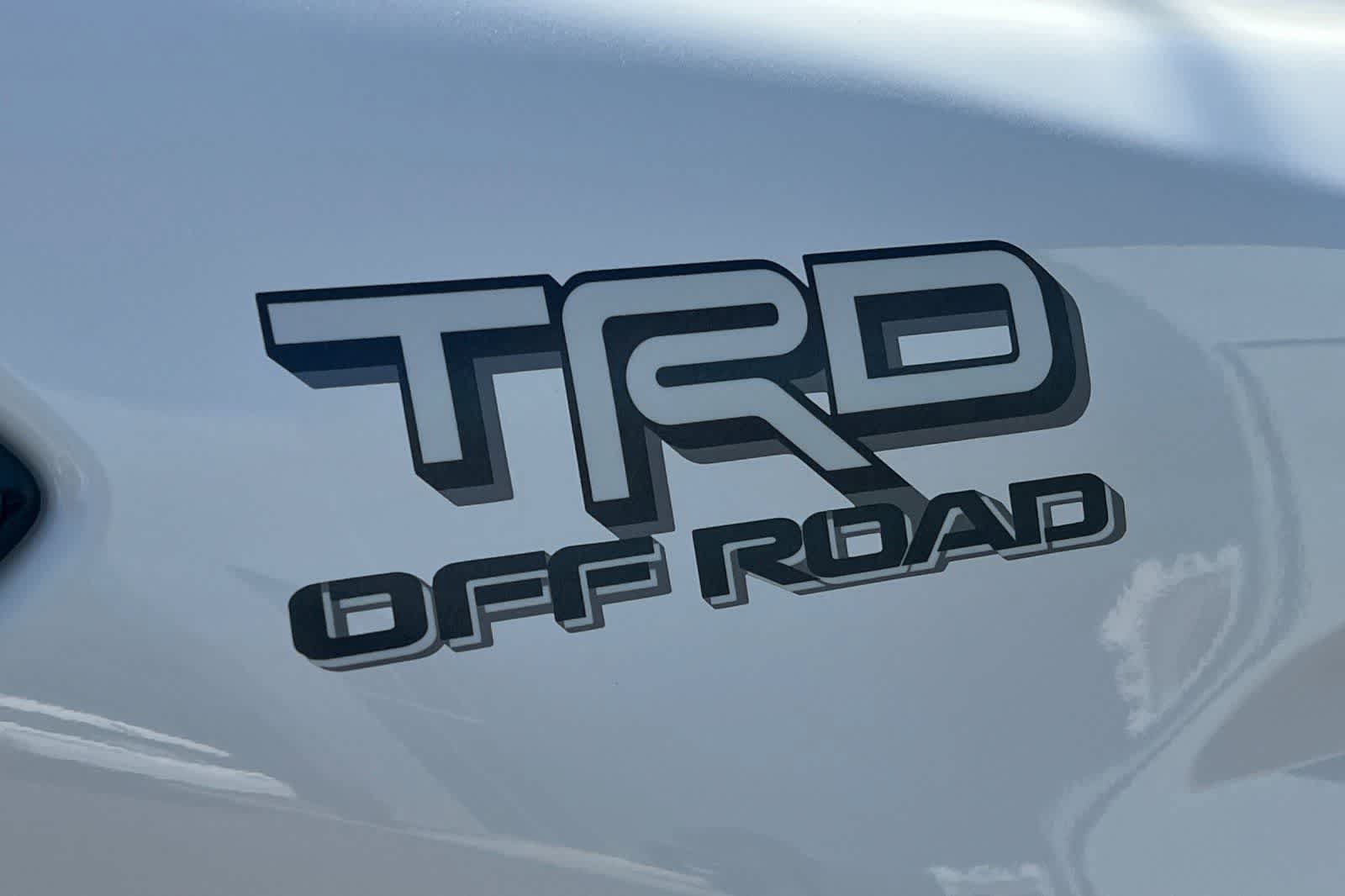 Used 2025 Toyota Tacoma TRD Off-Road AWD/4WD image 14