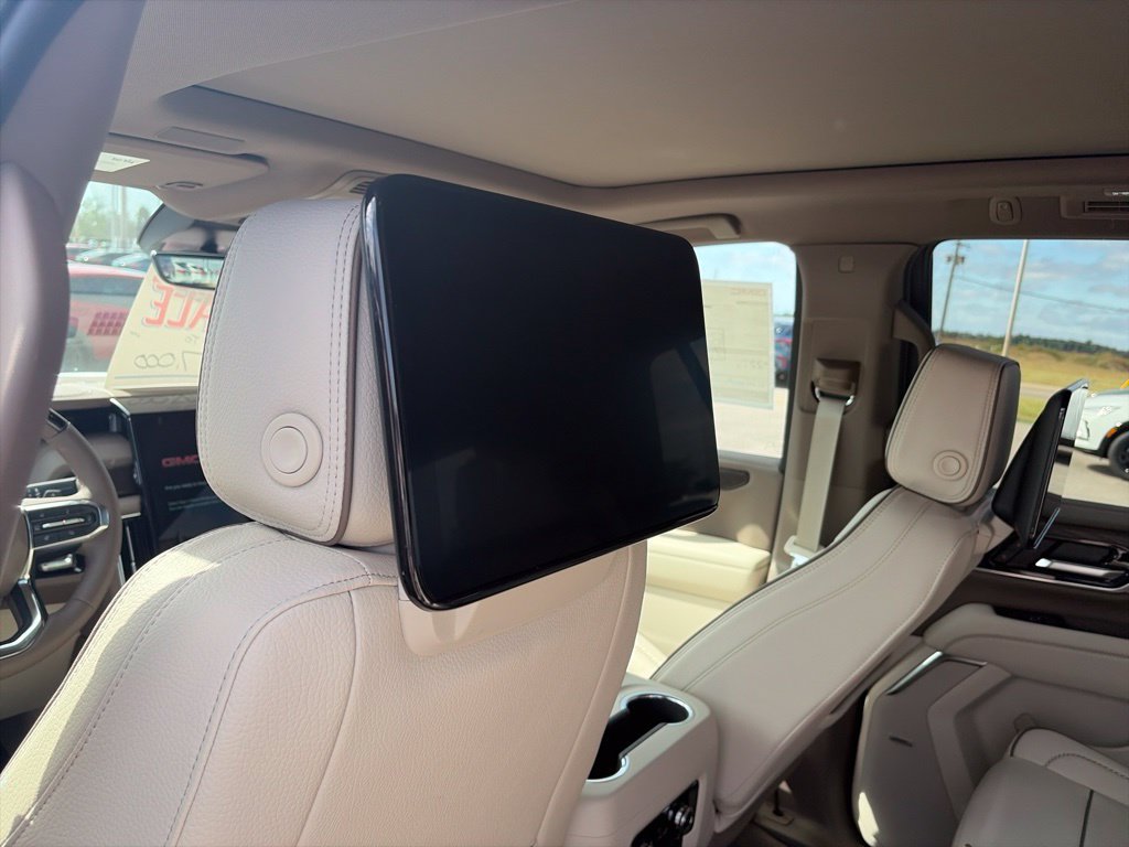 New 2026 GMC Yukon Denali w/ Advanced Technology Package AWD/4WD image 13