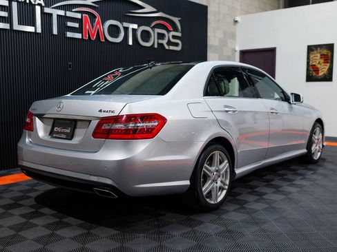 Used 2010 Mercedes-Benz E 550 4MATIC Sedan image 14