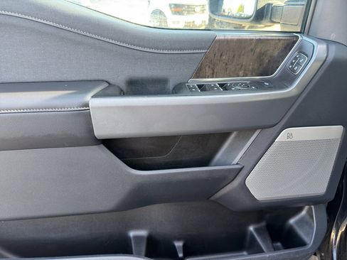 Used 2024 Ford F350 Lariat w/ Lariat Ultimate Package image 27