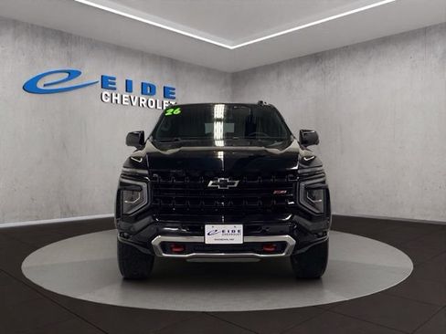 Used 2026 Chevrolet Suburban Z71 AWD/4WD image 9