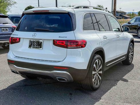 Used 2022 Mercedes-Benz GLB 250 4MATIC w/ Premium Package Lite image 6
