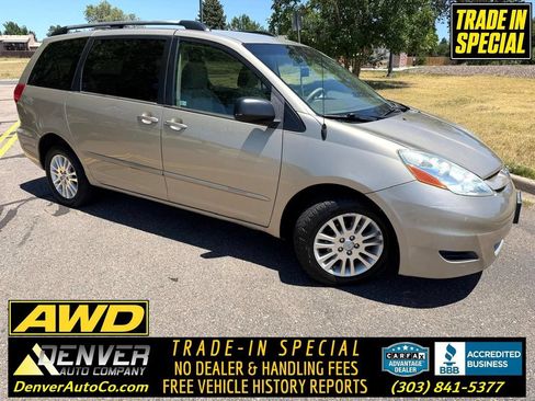 Used 2009 Toyota Sienna LE AWD/4WD image 1