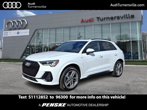 New 2025 Audi Q3 2.0T Premium image 1