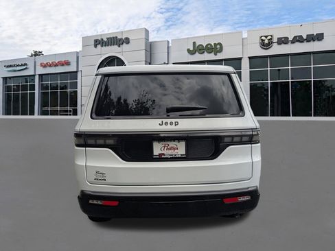 New 2026 Jeep Grand Wagoneer Limited image 4