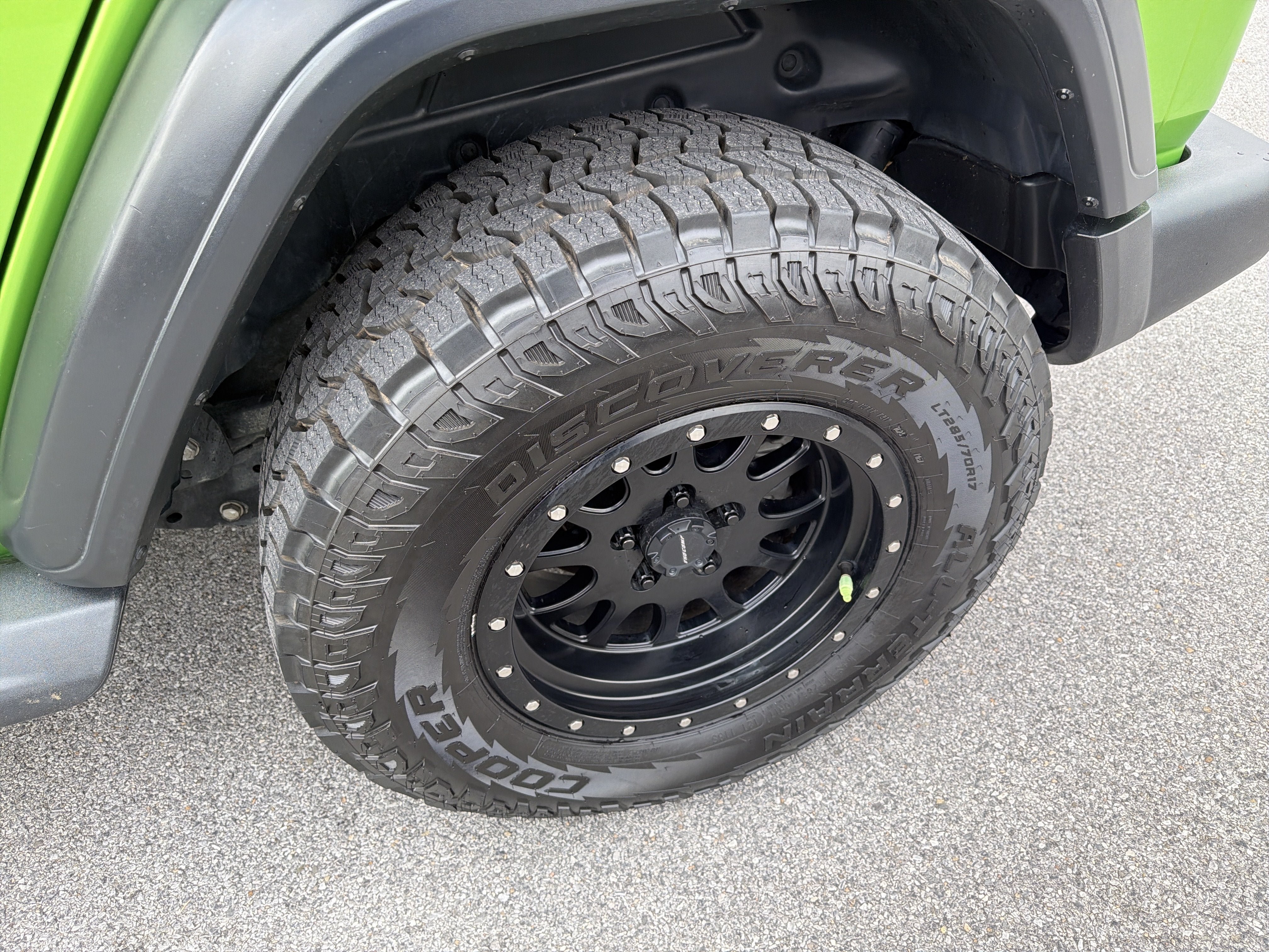 Used 2018 Jeep Wrangler Unlimited Sport S AWD/4WD image 22