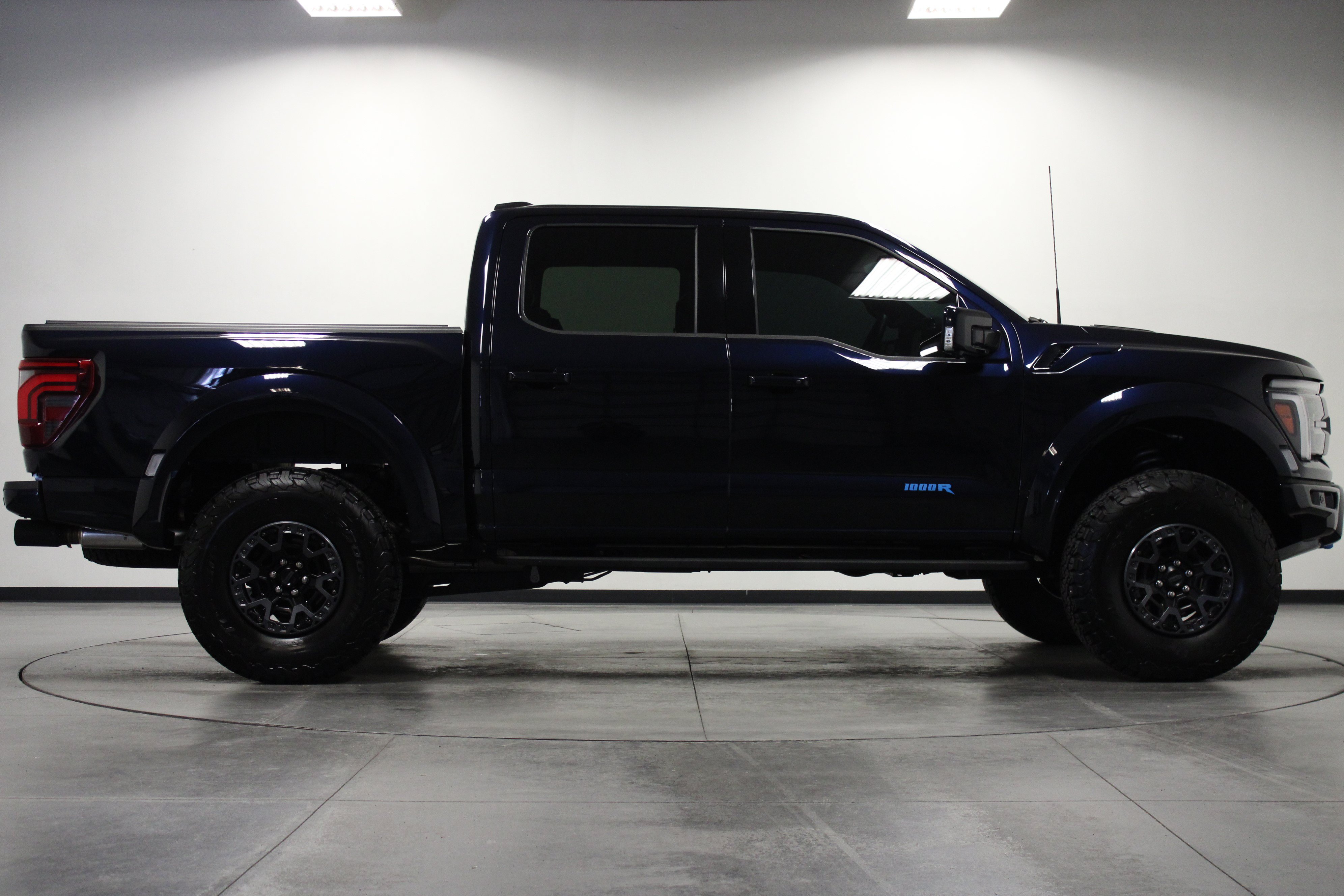 Used 2025 Ford F150 Raptor w/ Equipment Group 803A Raptor R AWD/4WD image 3