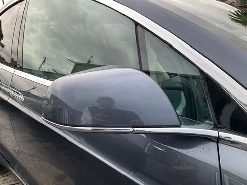 Used 2017 Tesla Model X 75D image 80