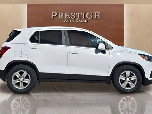 Used 2020 Chevrolet Trax LS image 20