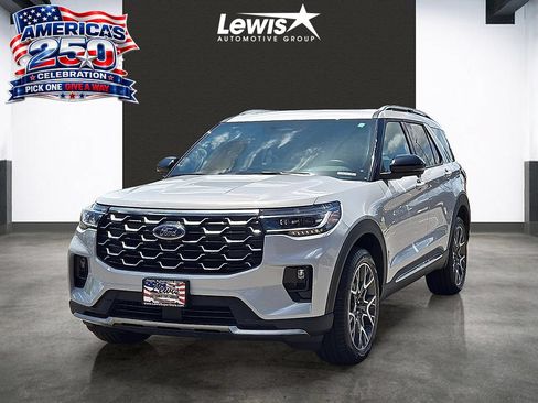 Used 2025 Ford Explorer Platinum w/ Ultimate Package AWD/4WD image 1