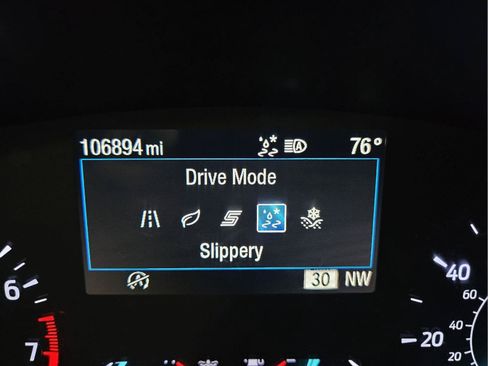 Used 2022 Ford Escape SE w/ Convenience Package FWD image 26