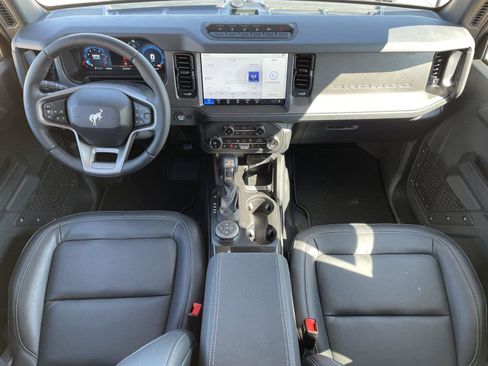 New 2025 Ford Bronco Badlands w/ Sasquatch Package image 26