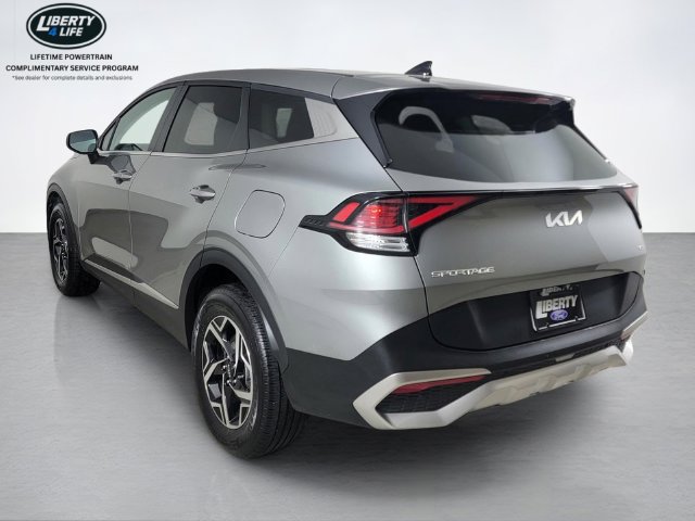 Used 2024 Kia Sportage LX AWD/4WD image 5