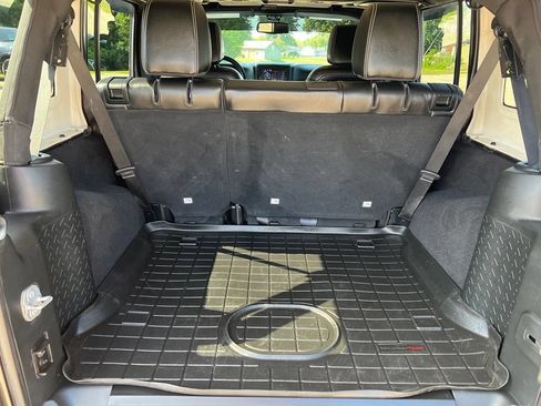 Used 2018 Jeep Wrangler Unlimited Sport AWD/4WD image 17