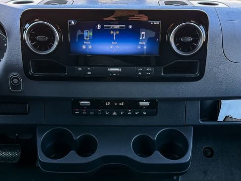 New 2025 Mercedes-Benz Sprinter 2500 image 23