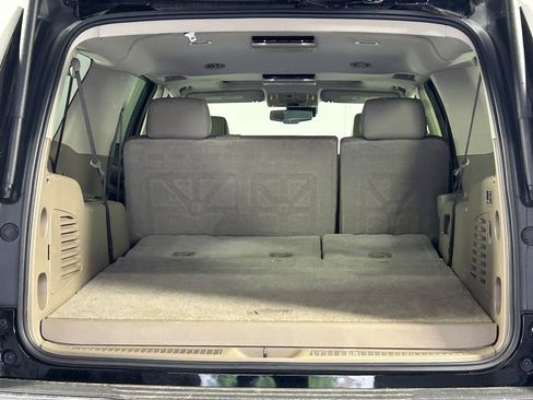 Used 2020 Chevrolet Suburban Premier AWD/4WD image 15