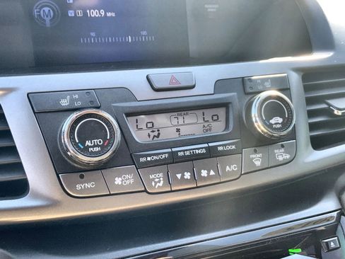 Used 2015 Honda Odyssey EX-L image 17