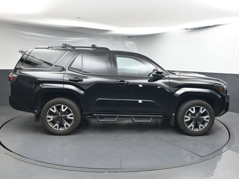 Certified 2025 Toyota 4Runner TRD Sport AWD/4WD image 9