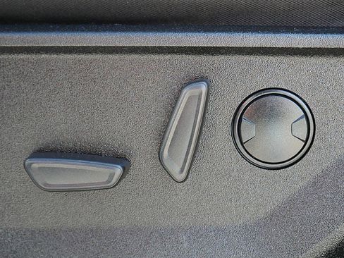 Used 2023 Ford F150 XLT w/ Equipment Group 302A High image 13