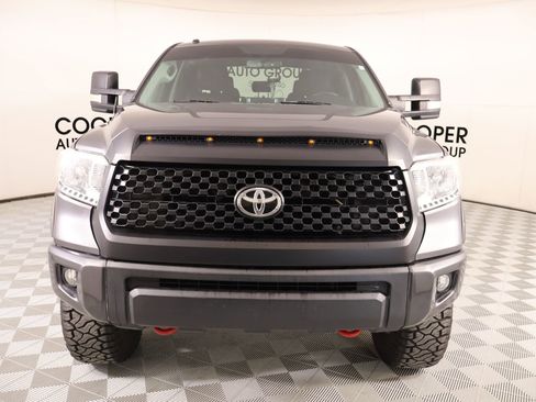 Used 2016 Toyota Tundra SR5 w/ SR5 Upgrade Package AWD/4WD image 9