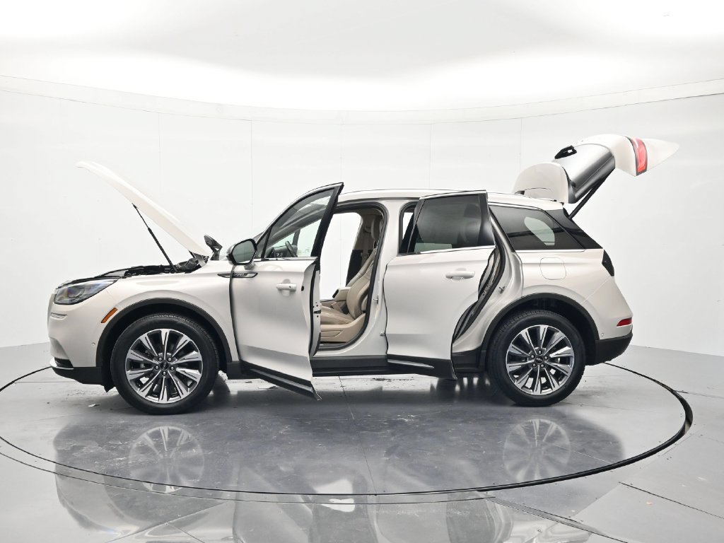 Used 2022 Lincoln Corsair Reserve w/ Equipment Group 201A FWD image 48