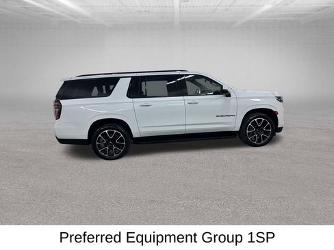 Used 2021 Chevrolet Suburban RST w/ Luxury Package AWD/4WD image 15