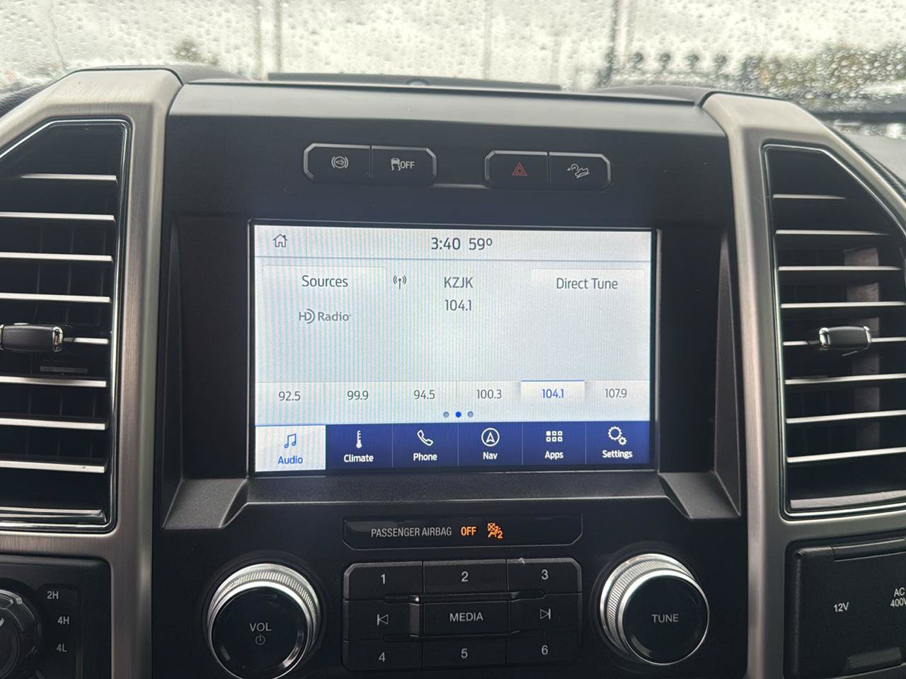 Used 2019 Ford F250 Platinum w/ FX4 Off-Road Package AWD/4WD image 21