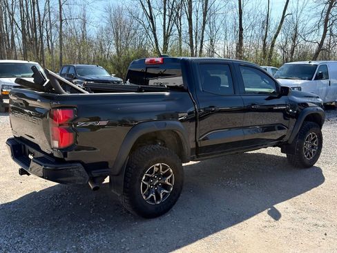 Used 2024 Chevrolet Colorado ZR2 w/ ZR2 Convenience Package III image 2