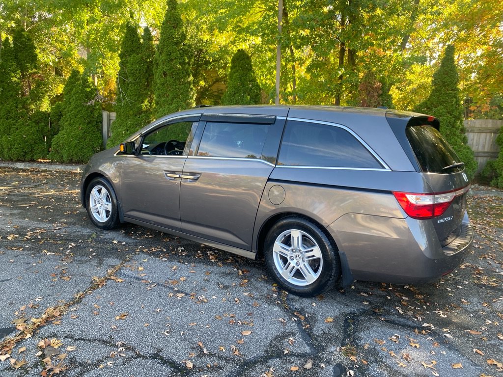 Used 2012 Honda Odyssey Touring image 3