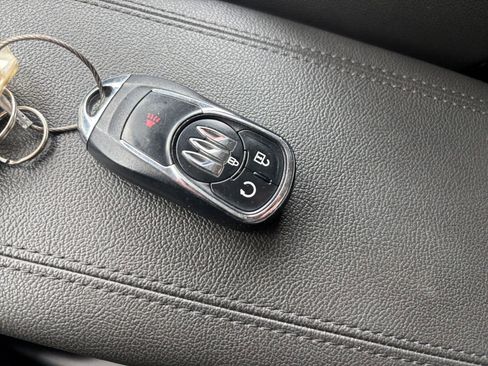 Used 2025 Buick Encore GX Preferred FWD image 23
