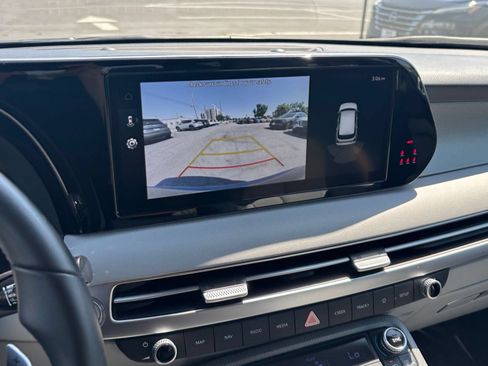Used 2025 Hyundai Palisade SEL FWD image 27