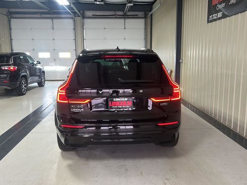 Used 2023 Volvo XC60 B5 Plus AWD/4WD image 7