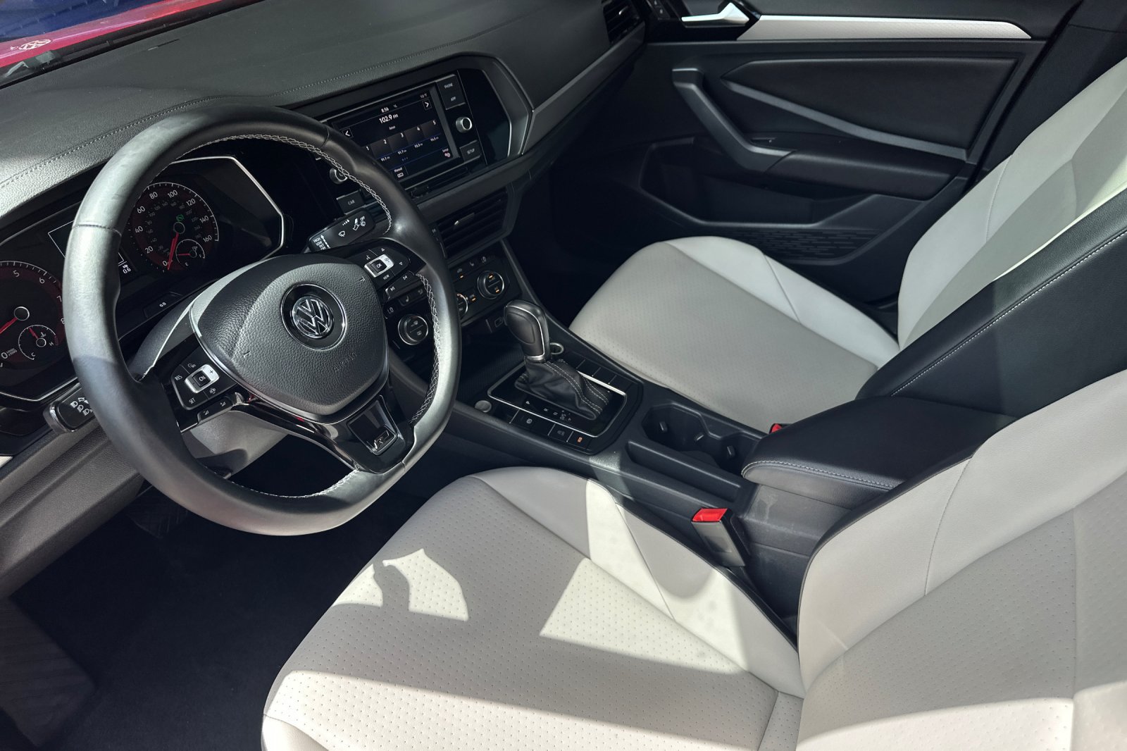 Used 2019 Volkswagen Jetta R-Line FWD image 10