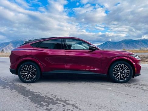 New 2025 Ford Mustang Mach-E Premium image 6