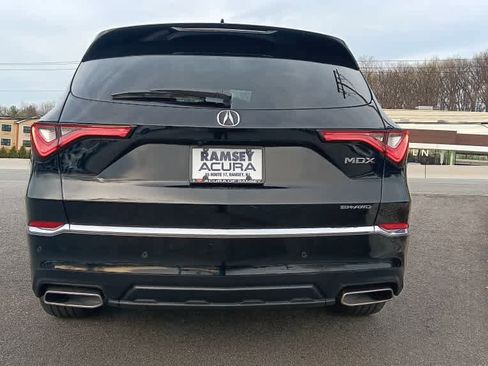 Used 2023 Acura MDX SH-AWD w/ Technology Package image 4