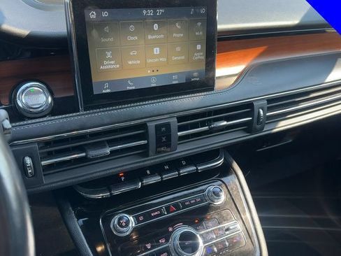 Used 2022 Lincoln Corsair Reserve w/ Equipment Group 201A AWD/4WD image 7