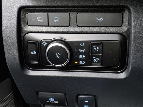 Used 2023 Ford F250 Lariat w/ Lariat Ultimate Package AWD/4WD image 28