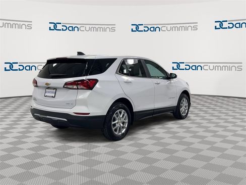Used 2022 Chevrolet Equinox LT image 8
