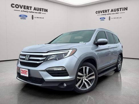 Used 2016 Honda Pilot Touring image 1