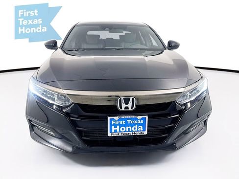 Used 2018 Honda Accord Sport image 2