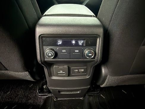 Used 2020 GMC Acadia SLE w/ Driver Convenience Package image 14