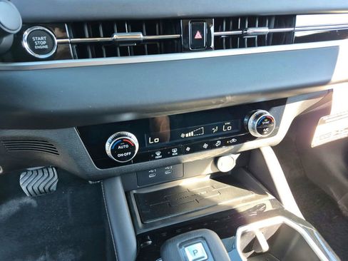 New 2026 Mitsubishi Outlander ES FWD image 18