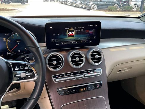 Used 2023 Mercedes-Benz GLC 300 4MATIC Coupe image 7
