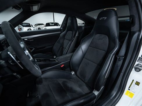 Used 2015 Porsche 911 GT3 RWD image 20