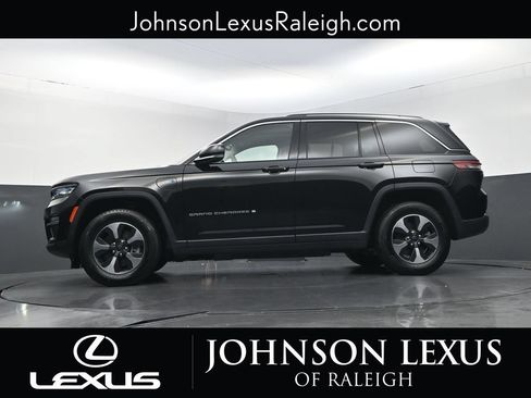 Used 2023 Jeep Grand Cherokee 4WD 4xe image 23