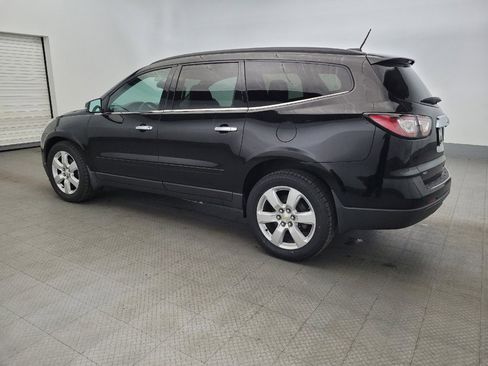 Used 2016 Chevrolet Traverse LT w/ Style and Technology Package image 3